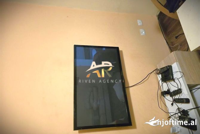 Shtepi me qera 1+1 ne Tirane - 40,000 Leke