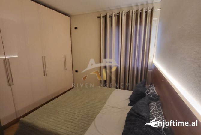 Shtepi me qera Apartament ne Tirane, 1+1, Mobilimi E mobiluar, Pagesa 50,000  Leke.