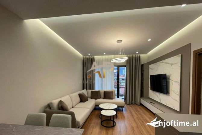 Shtepi me qera 2+1 ne Tirane - 830 Euro