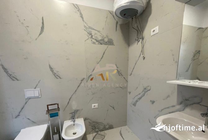 Shtepi me qera Apartament ne Tirane, 2+1, Mobilimi E mobiluar, Pagesa 830  Euro.
