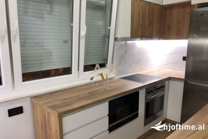 Shtepi me qera 1+1 ne Tirane - 65,000 Leke