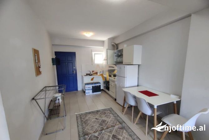 Shtepi me qera 1+1 ne Tirane - 420 Euro