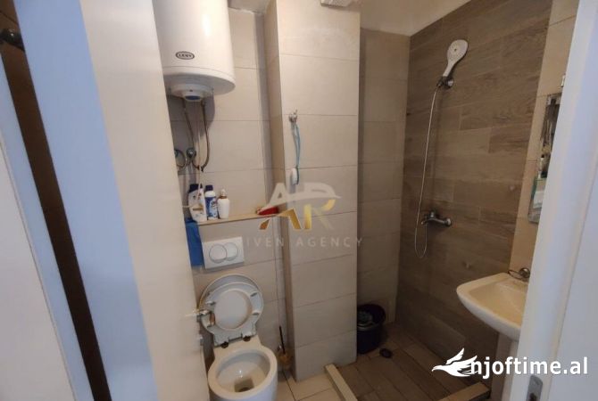 Shtepi me qera Apartament ne Tirane, 1+1, Mobilimi E mobiluar, Pagesa 420  Euro.