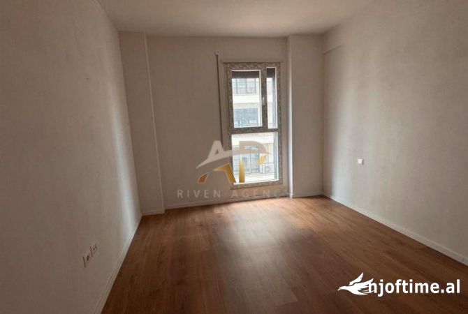 Shtepi me qera Apartament ne Tirane, 2+1, Mobilimi Bosh, pa mobiluar, Pagesa 600  Euro.