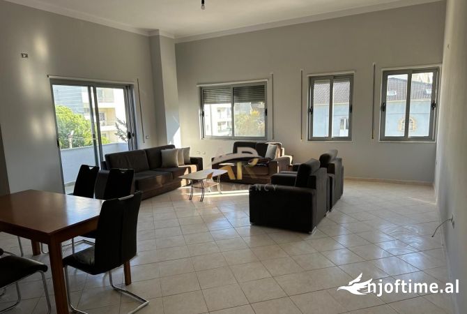 Shtepi me qera 2+1 ne Tirane - 35,000 Leke