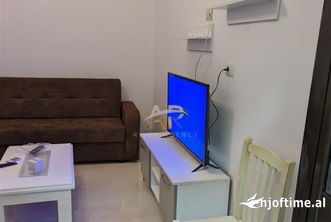 Shtepi me qera 1+1 ne Tirane - 45,000 Leke
