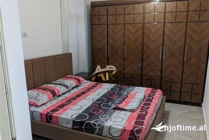 Shtepi me qera Apartament ne Tirane, 1+1, Mobilimi E mobiluar, Pagesa 45,000  Leke.