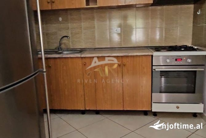 Shtepi me qera 1+1 ne Tirane - 38,000 Leke