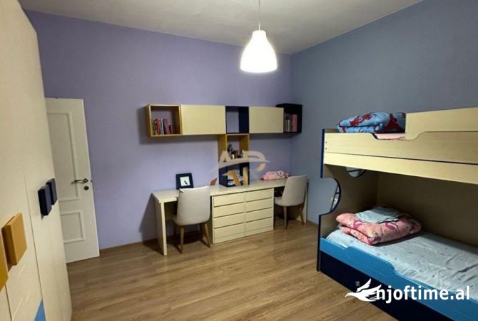 Shtepi me qera 2+1 ne Tirane - 650 Euro