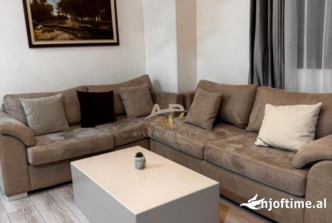 Shtepi me qera 2+1 ne Tirane - 650 Euro