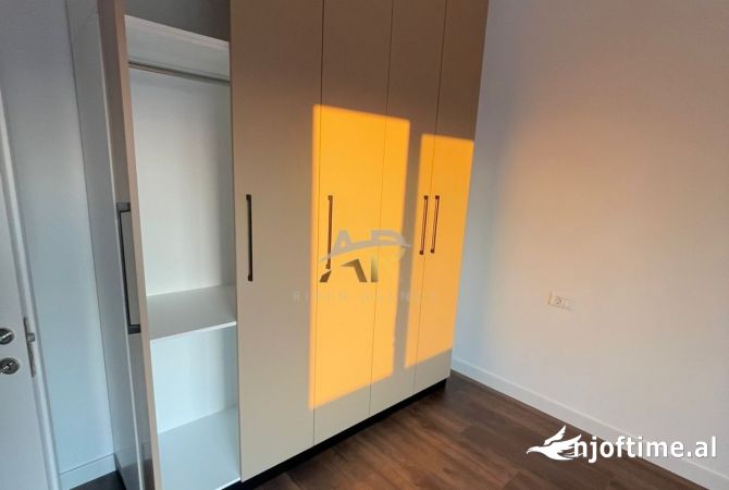 Shtepi me qera Apartament ne Tirane, 1+1, Mobilimi E mobiluar, Pagesa 40,000  Leke.