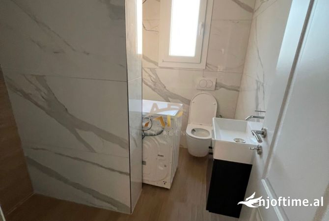 Shtepi me qera Apartament ne Tirane, 1+1, Mobilimi E mobiluar, Pagesa 40,000  Leke.