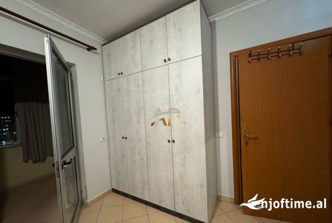 Shtepi me qera 1+1 ne Tirane - 40,000 Leke