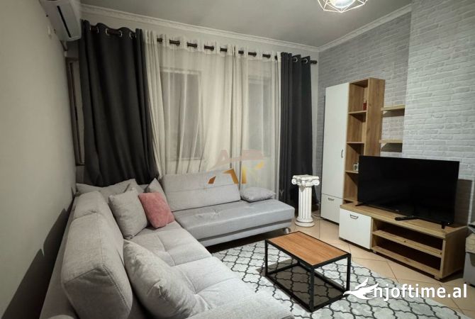 Shtepi me qera 1+1 ne Tirane - 40,000 Leke