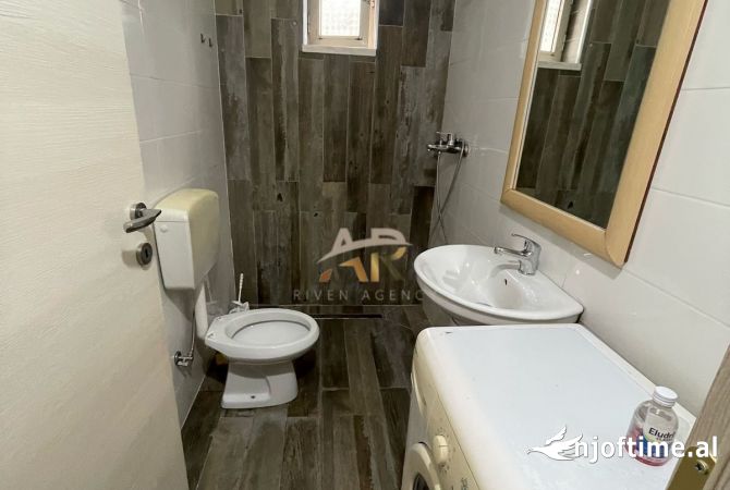 Shtepi me qera Apartament ne Tirane, 1+1, Mobilimi E mobiluar, Pagesa 42,000  Leke.