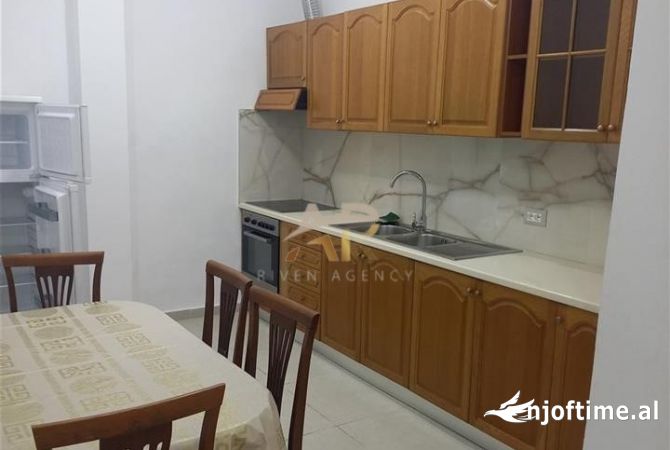 Shtepi me qera 2+1 ne Tirane - 37,000 Leke