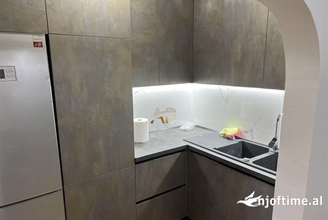 Shtepi me qera 1+1 ne Tirane - 55,000 Leke