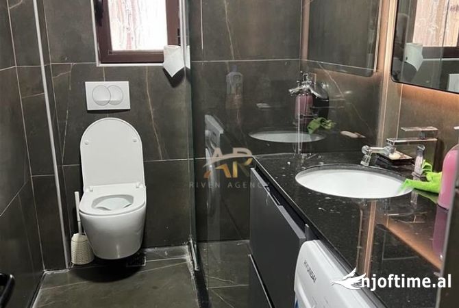 Shtepi me qera Apartament ne Tirane, 1+1, Mobilimi E mobiluar, Pagesa 55,000  Leke.