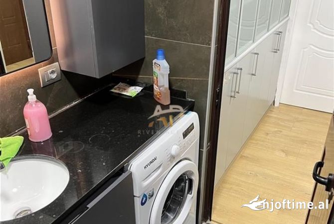 Shtepi me qera Apartament ne Tirane, 1+1, Mobilimi E mobiluar, Pagesa 55,000  Leke.