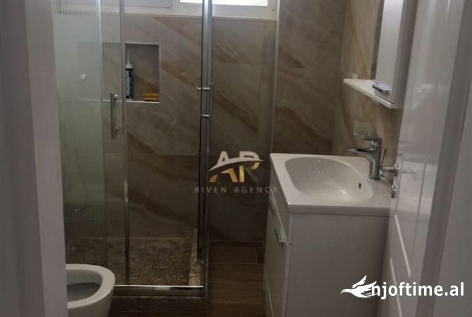 Shtepi me qera Apartament ne Tirane, 1+1, Mobilimi E mobiluar, Pagesa 500  Euro.