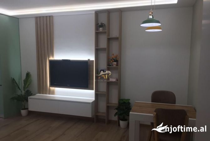 Shtepi me qera 1+1 ne Tirane - 600 Euro