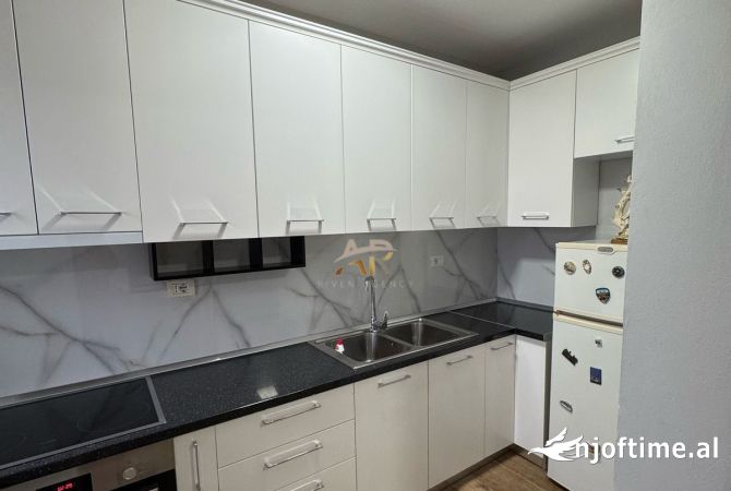 Shtepi me qera 1+1 ne Tirane - 600 Euro