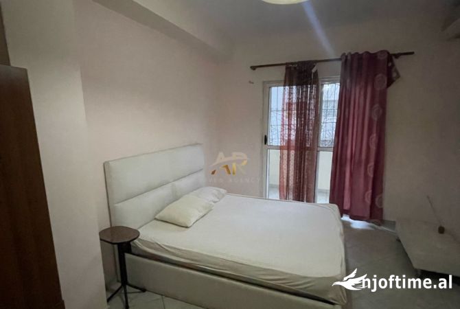 Shtepi me qera 2+1 ne Tirane - 50,000 Leke