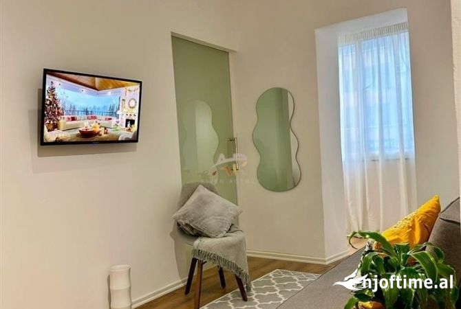Shtepi me qera 1+1 ne Tirane - 62,000 Leke