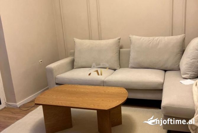 Shtepi me qera 1+1 ne Tirane - 600 Euro