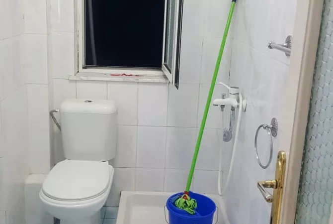 Shtepi me qera Apartament ne Tirane, 2+1, Mobilimi Bosh, pa mobiluar, Pagesa 45,000  Leke.