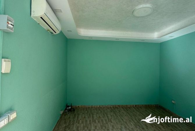 Ambient biznesi me qera 3+1 ne Tirane - 500 Euro