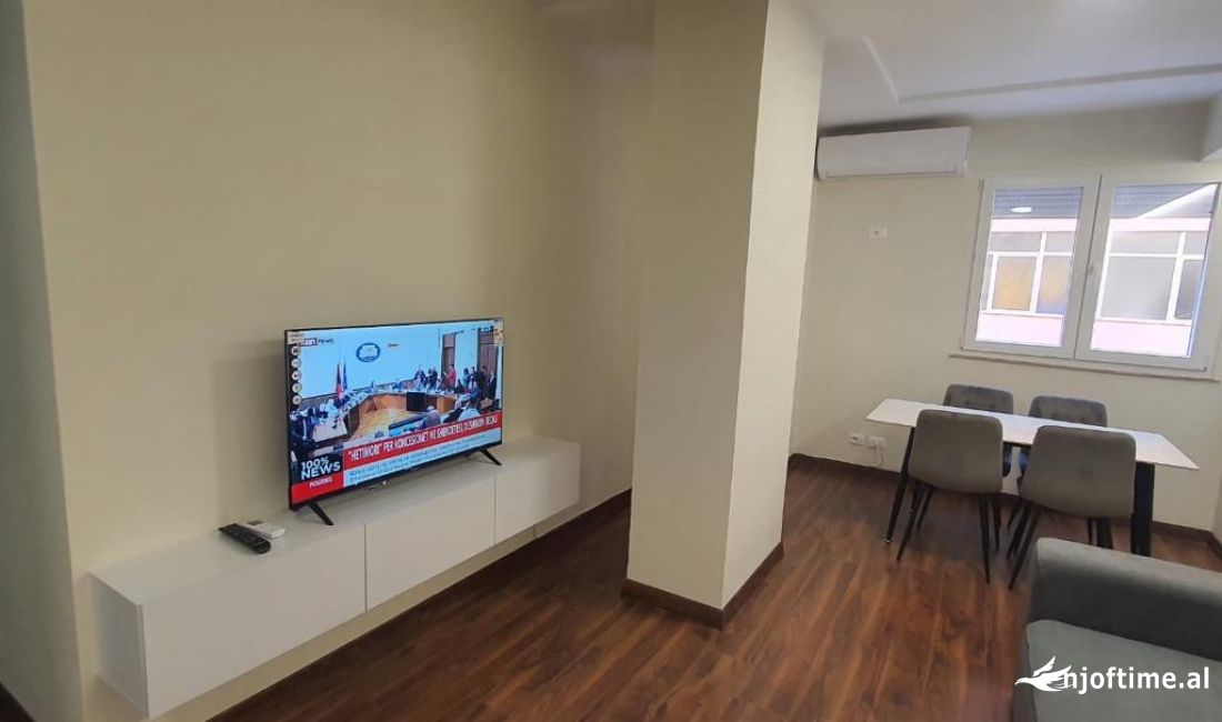 Shtepi ne shitje Apartament ne Tirane, 2+1, Mobilimi E mobiluar, Pagesa 198,000  Euro.