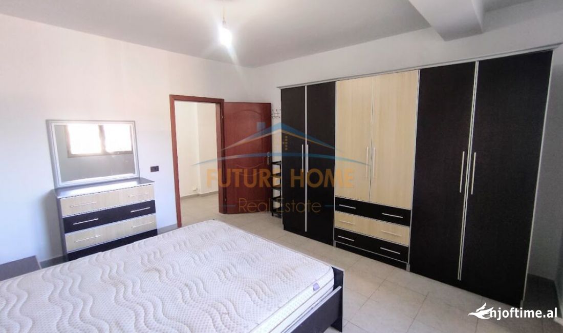 Shtepi ne shitje Apartament ne Tirane, 1+1, Mobilimi E mobiluar, Pagesa 95,000  Euro.