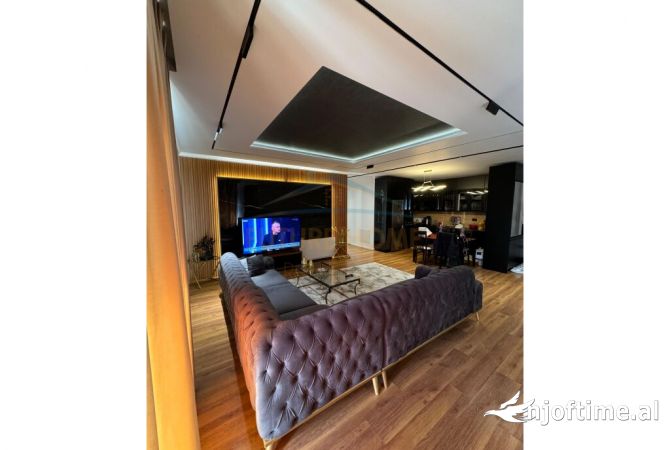 Shtepi ne shitje 3+1 ne Tirane - 355,000 Euro