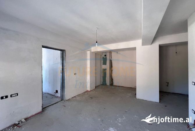 Shtepi ne shitje 3+1 ne Tirane - 253,000 Euro