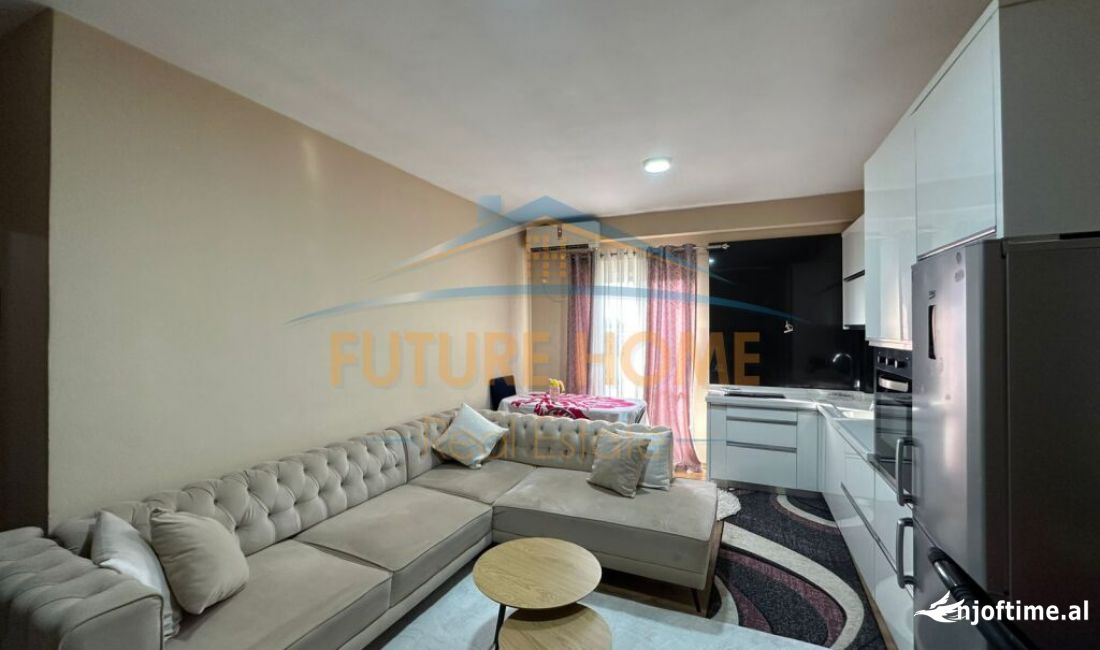 Shtepi ne shitje Apartament ne Tirane, 2+1, Mobilimi E mobiluar, Pagesa 117,000  Euro.