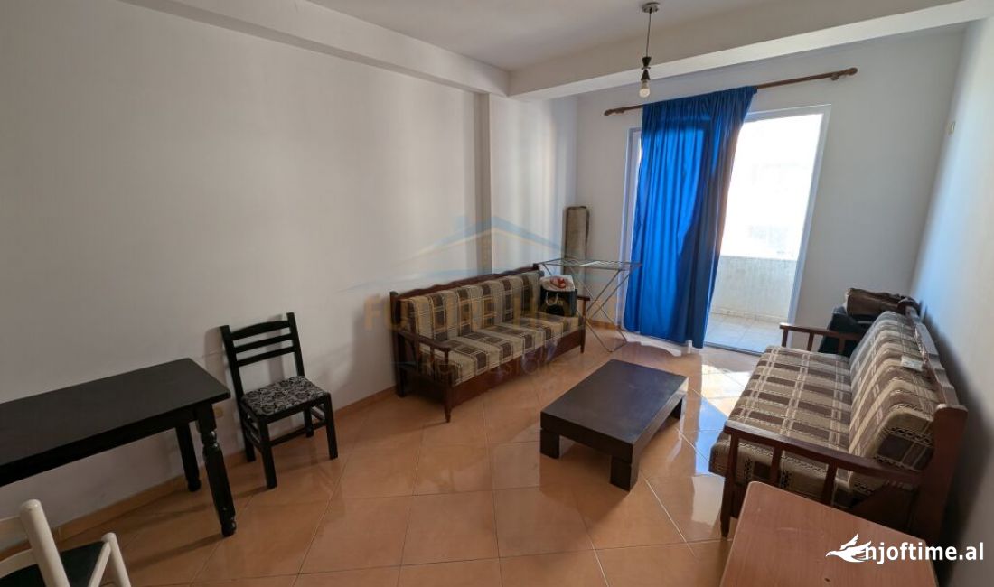 Shtepi ne shitje Apartament ne Tirane, 1+1, Mobilimi Pjeserisht e mobiluar, Pagesa 85,000  Euro.