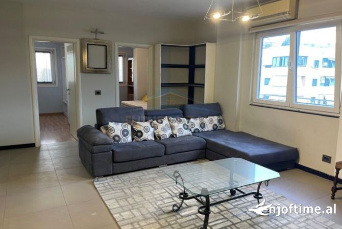 Shitet, Apartament 3+1+2 , Rruga Tefta Tashko