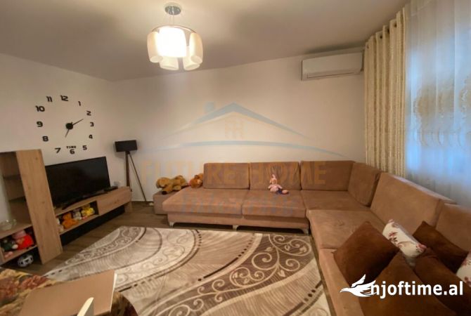 Shtepi ne shitje 2+1 ne Tirane - 80,000 Euro