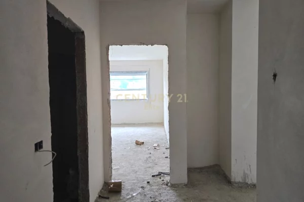 Apartment for sale in Tirana 1+1, Emty