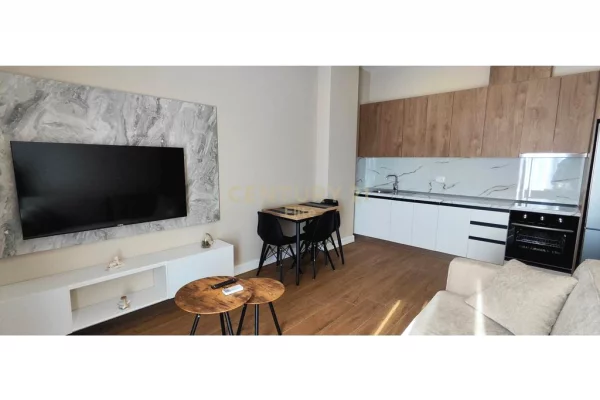 Ambient biznesi ne shitje 5+1 ne Kavaje - 1,200,000 Euro