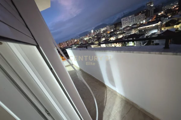 Shtepi me qera Apartament ne Tirane, 2+1, Mobilimi E mobiluar, Pagesa 575  Euro.