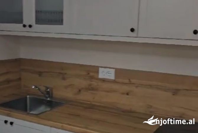Shtepi me qera 1+1 ne Tirane - 380 Euro