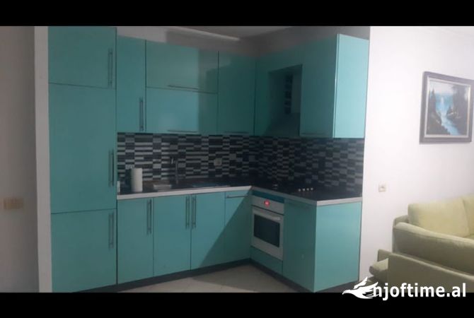 Shtepi me qera 2+1 ne Tirane - 350 Euro