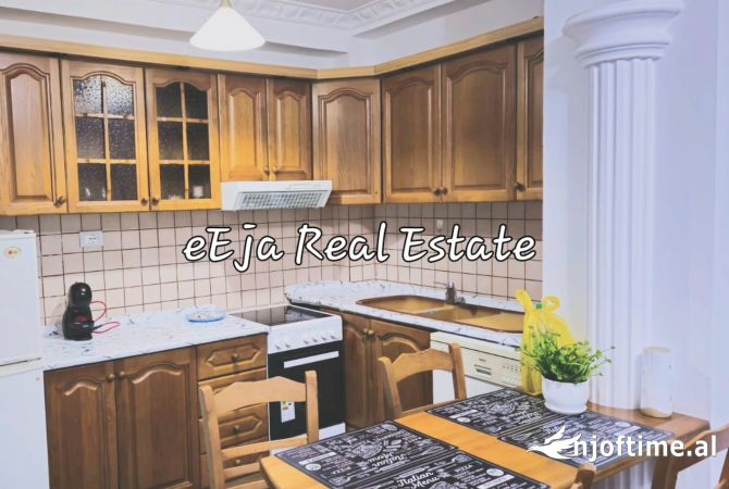 Shtepi me qera Apartament ne Tirane, 1+1, Mobilimi E mobiluar, Pagesa 550  Euro.