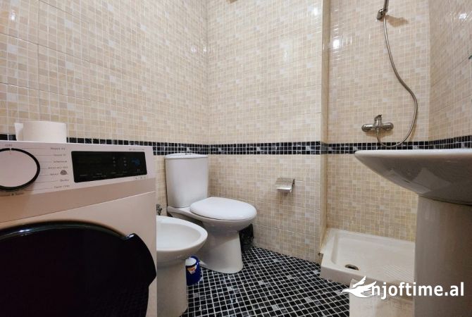 Shtepi me qera Apartament ne Tirane, 1+1, Mobilimi E mobiluar, Pagesa 520  Euro.