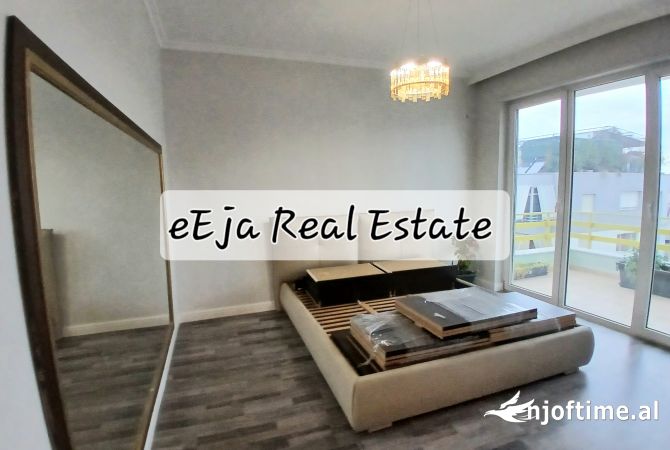Shtepi ne shitje Apartament ne Tirane, 2+1, Mobilimi E mobiluar, Pagesa 250,000  Euro.