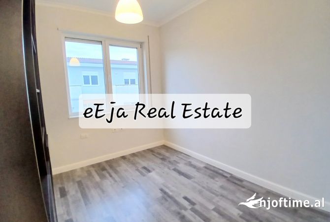 Shtepi ne shitje Apartament ne Tirane, 2+1, Mobilimi E mobiluar, Pagesa 250,000  Euro.