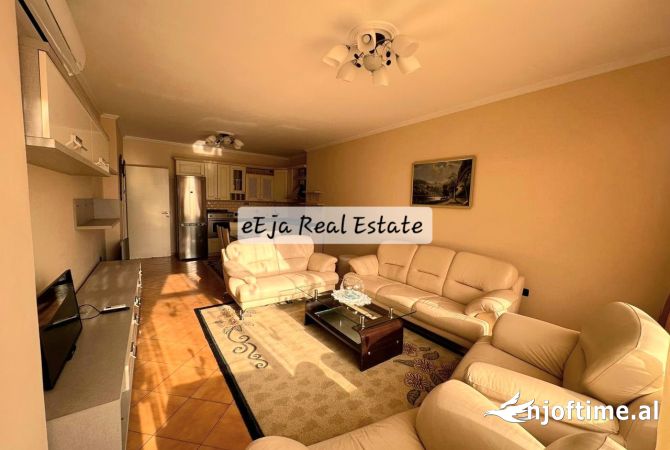 Shtepi me qera 2+1 ne Tirane - 530 Euro