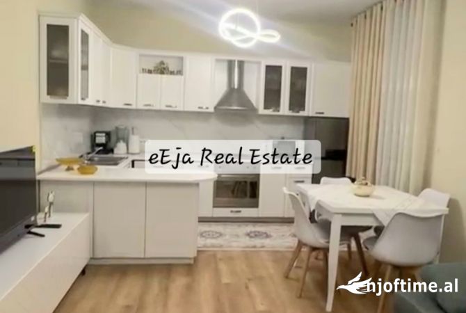 Shtepi me qera Apartament ne Tirane, 1+1, Mobilimi E mobiluar, Pagesa 550  Euro.